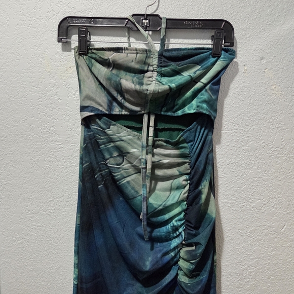 SHEIN Green and Blue Halter Dress - Picture 3 of 8